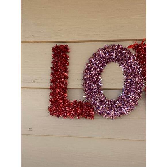 20” Red Pink Tinsel LOVE Valentines Day Wreath Door Hanger Swag Wall Decor - Picture 3 of 9